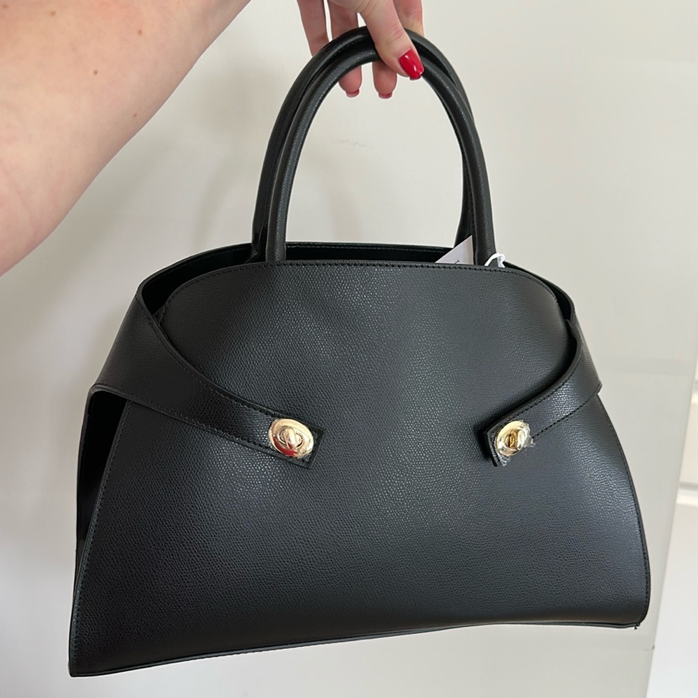 Anna Paola divina Firenze Annie buckle Leather Satchel with Structured Shape